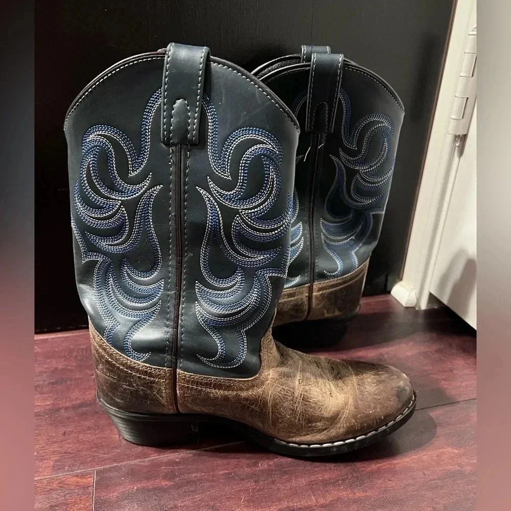 Cody James Brown/Blue Leather Round Toe Pull On Western Boots Boys Size 4D EUC. - Picture 4 of 7